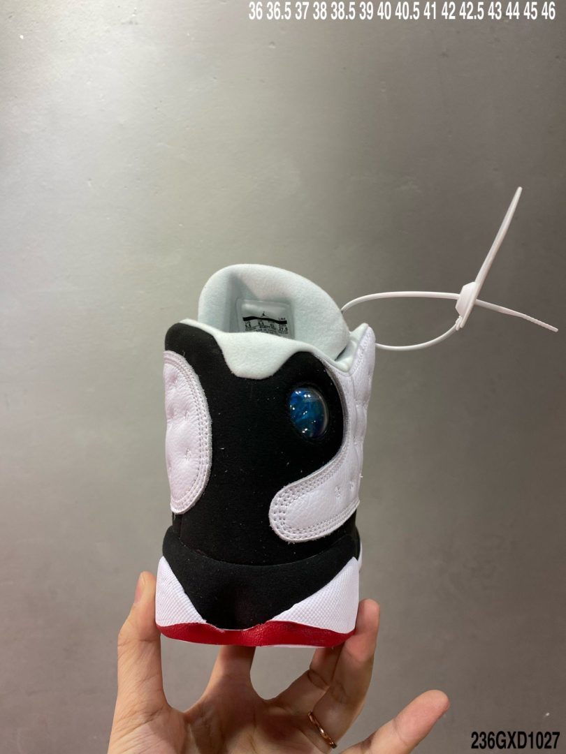 熊猫, Jordan 13, Jordan, He Got Game, Air Jordan 13, Air Jordan 1, Air Jordan - Air Jordan 13 “He Got Game” 熊猫采用黑白双色皮革拼接的鞋身搭配豹掌造型的外底