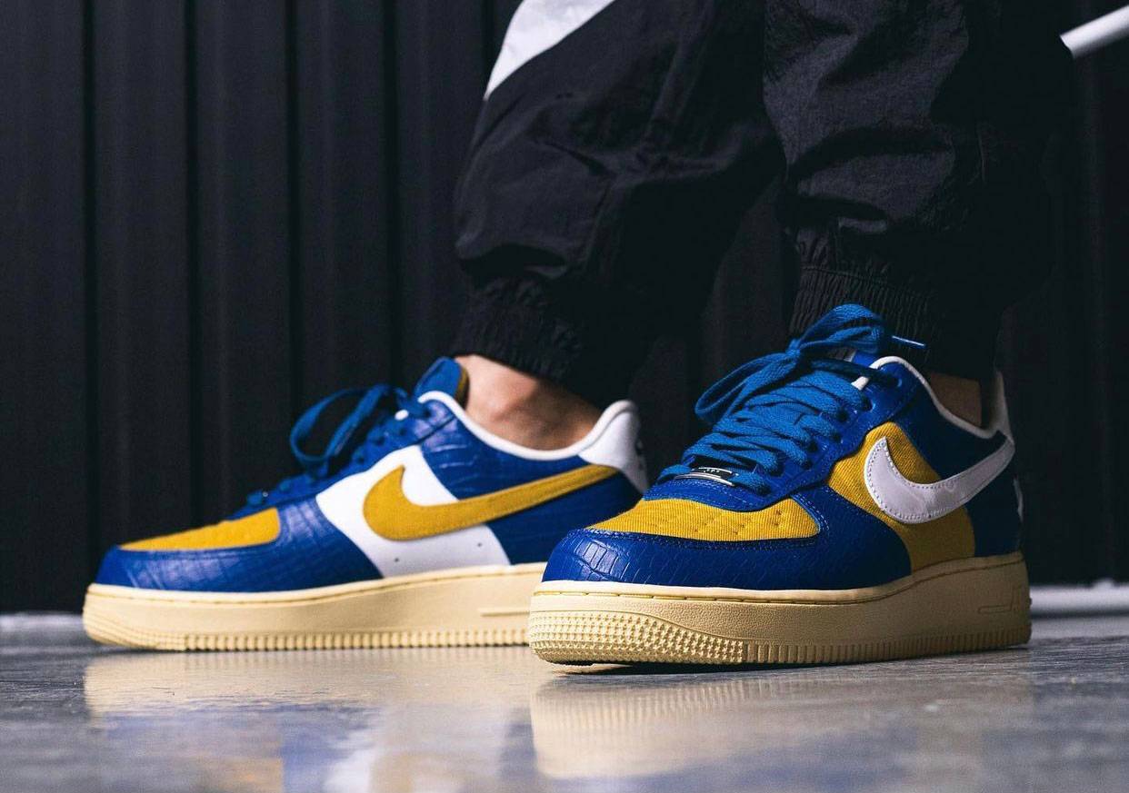 Undefeated-Nike-Air-Force-1-Low-Dunk-vs-AF1-Pack-Release-Date-On-Feet-1