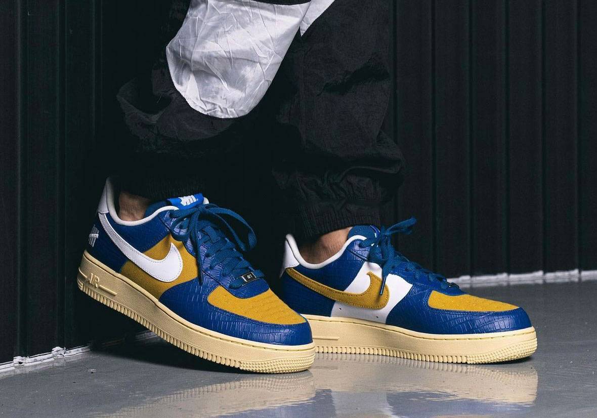 Undefeated-Nike-Air-Force-1-Low-Dunk-vs-AF1-Pack-Release-Date-On-Feet-5