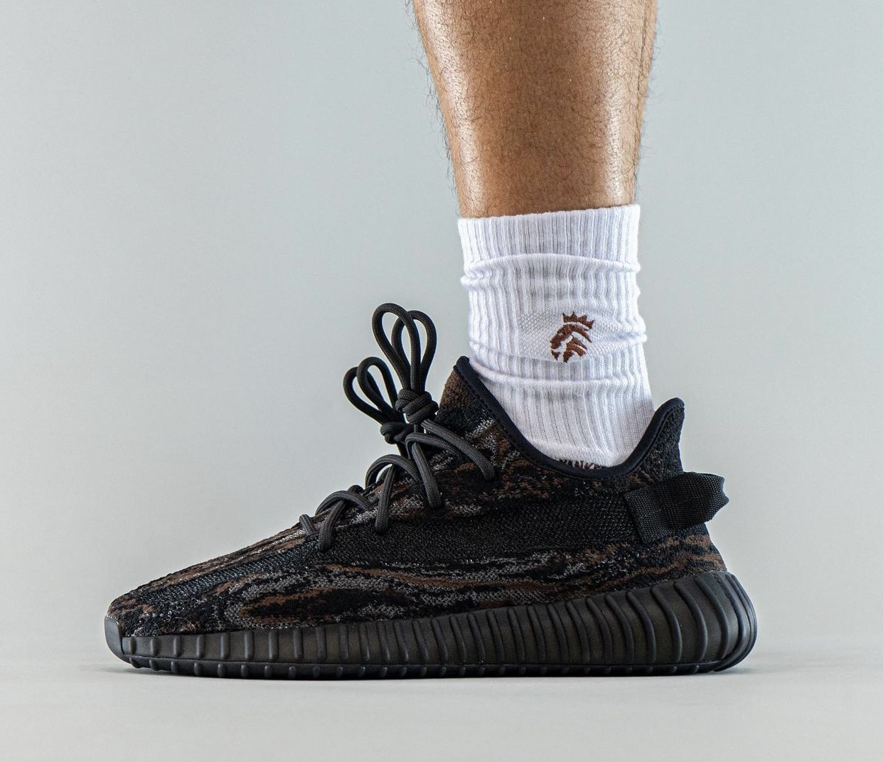 adidas Yeezy Boost 350 V2 MX Rock GW3774 发售日期定价