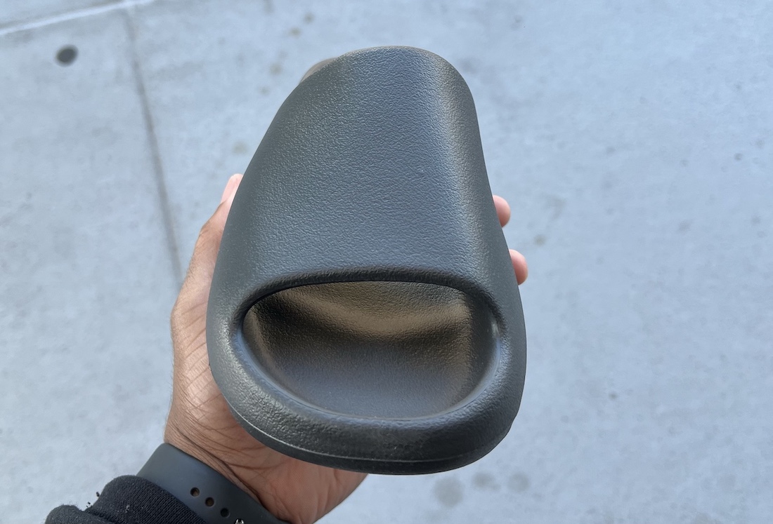 阿迪达斯Yeezy Slide Onyx HQ6448发布日期价格