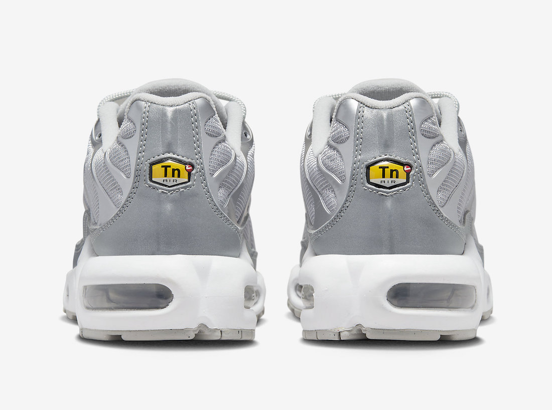 Nike Air Max Plus Metallic Silver Grey Fog FJ1012-095 Release Date