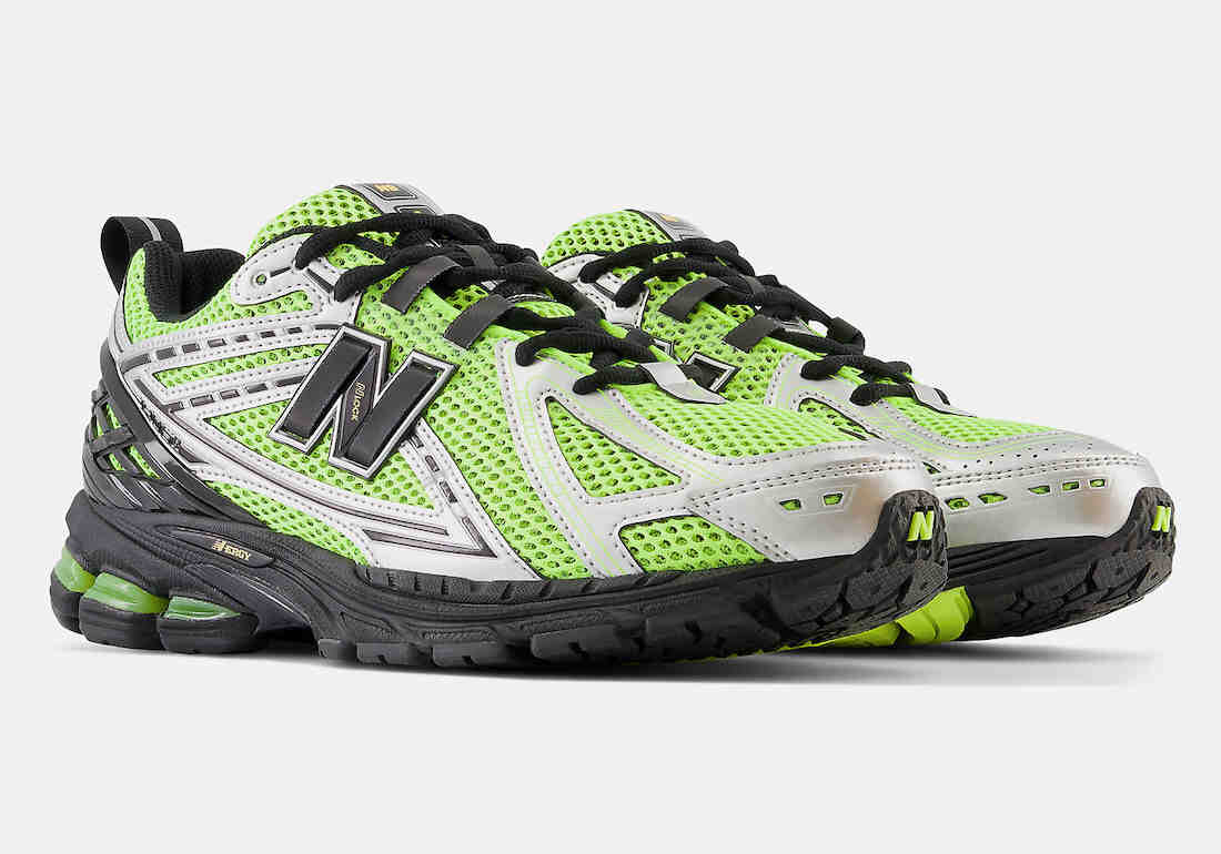 New Balance 1906R Volt Black M1906RCG