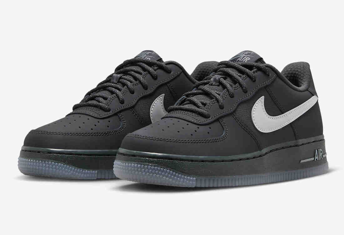 Nike Air Force 1 Low GS Reflective Swoosh FV3980-001