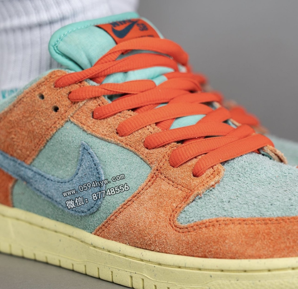 Nike-SB-Dunk-Low-Noise-Aqua-DV5429-800-8