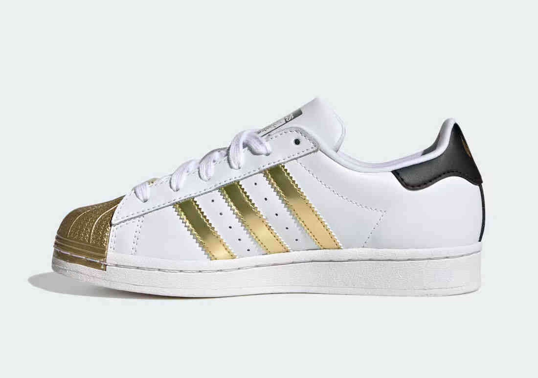 Yu-Gi-Oh adidas Superstar Winged Dragon Of Ra HP6273