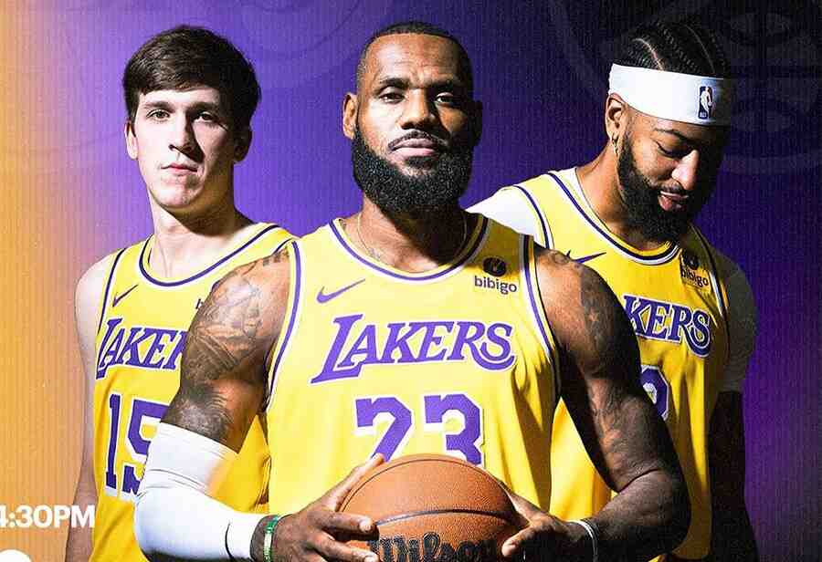 NBA 揭幕战闪耀登场！詹姆斯再度展示全新LBJ21鞋款！