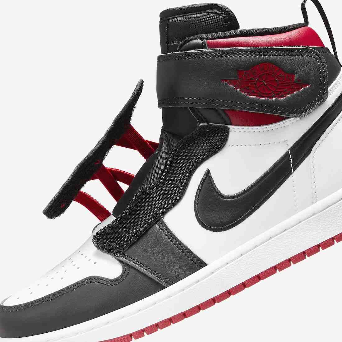 Jordan, HIGH, Black Toe, Black, Air Jordan 1 FlyEase, Air Jordan 1, Air Jordan - Air Jordan 1 High FlyEase “Black Toe” 将于 2023 年秋季发售。