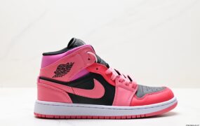 Nike Air Jordan 1 Mid 篮球鞋 货号：DQ8426-106