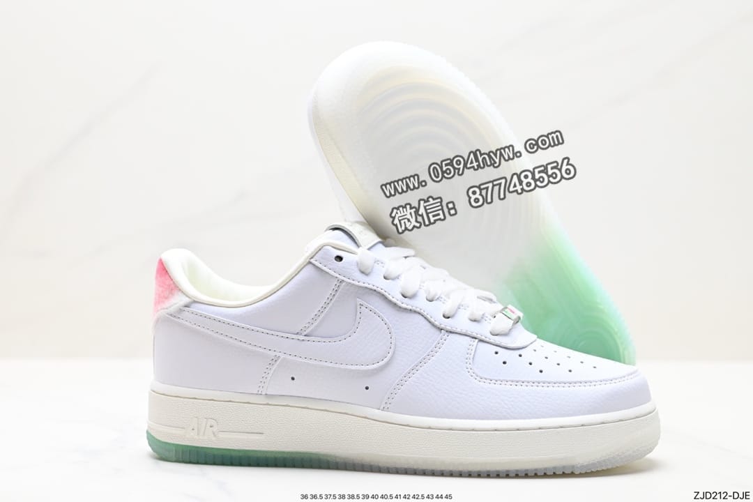 FORCE 1, Air Force 1 - Air Force 1 ‘07 Low 原楦头原纸板
品牌：Air Force
系列：1 ‘07 Low
鞋子类型：低帮
鞋帮高度：原楦头原纸板
货号：DC3287-111