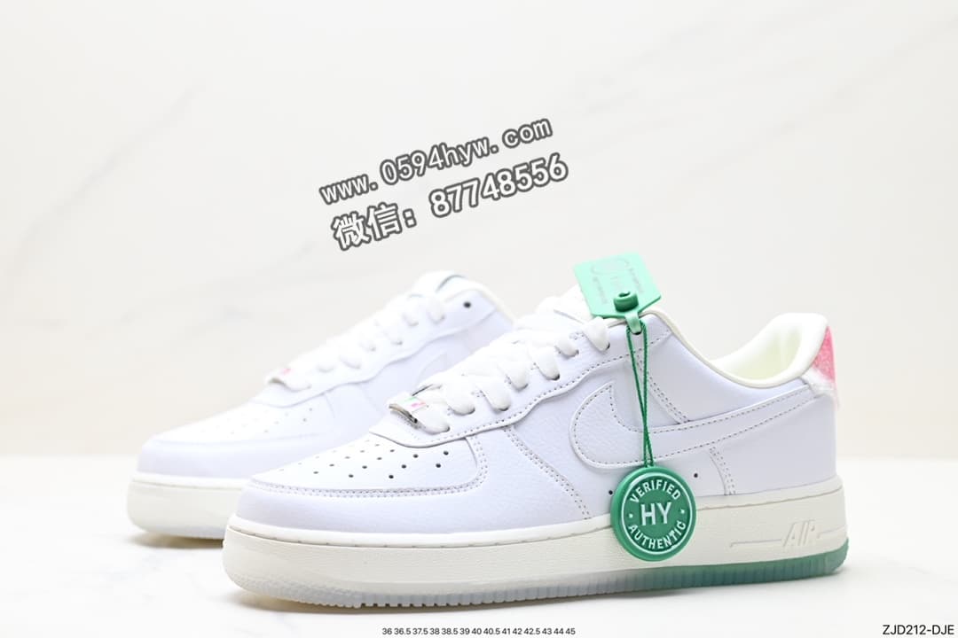 FORCE 1, Air Force 1 - Air Force 1 ‘07 Low 原楦头原纸板
品牌：Air Force
系列：1 ‘07 Low
鞋子类型：低帮
鞋帮高度：原楦头原纸板
货号：DC3287-111