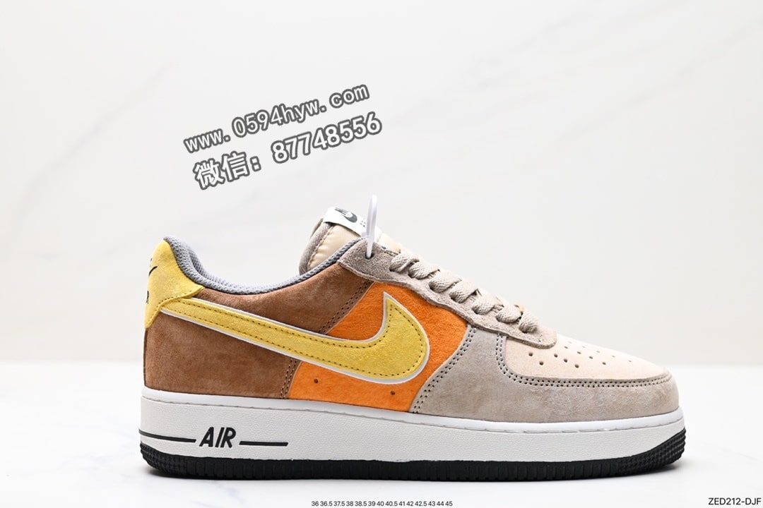 Air Force 1 ‘07 Low 品牌：Nike 系列：Air Force 1 鞋子类型：低帮篮球鞋 鞋帮高度：低帮 颜色：无 货号：LF8989-555