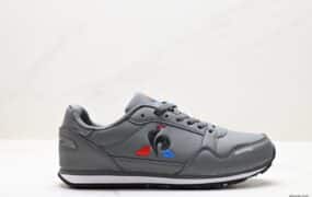 Le Coq Sportif 蒙贝利尔经典运动休闲鞋 牛皮革面料 泡棉中底 尺码：40-45 货号：JKD474-DZD