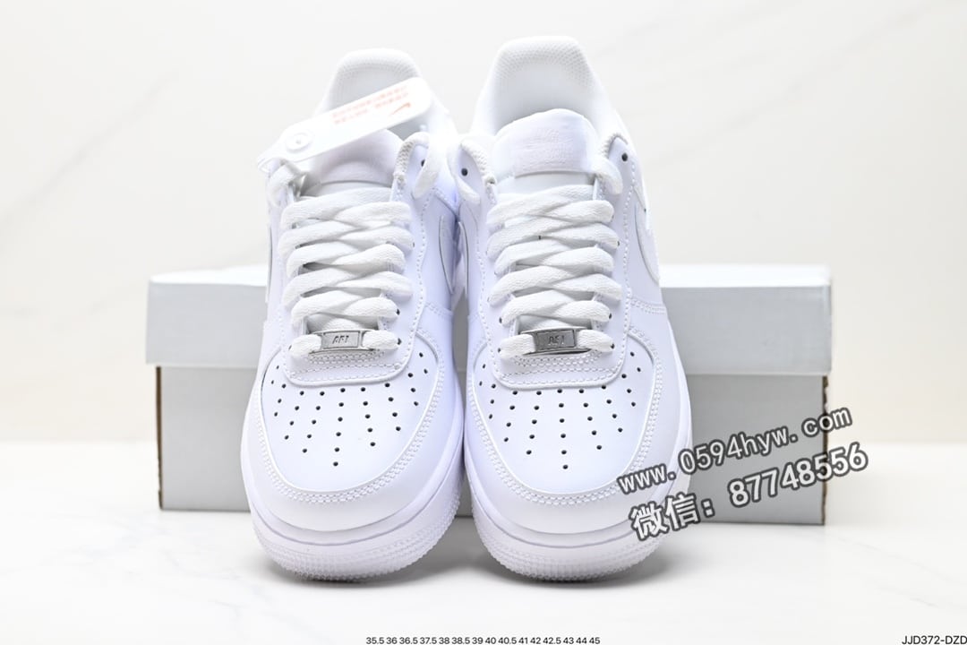 空军一号, 板鞋, Nike Air Force 1 Low, Nike Air Force 1, Nike Air, NIKE, Air Force 1 Low, Air Force 1 - 耐克Nike Air Force 1 Low  空军一号低帮百搭休闲运动板鞋。柔软、弹性十足的缓震性能和出色的中底设计，横跨复古与现代的外型结合，造就出风靡全球三十多年的Force 1。
货号：315122-111
尺码:36 36.5 37.5 38 38.5 39 40 40.5 41 42 42.5 43 44 45
ID:JJD372-DZD