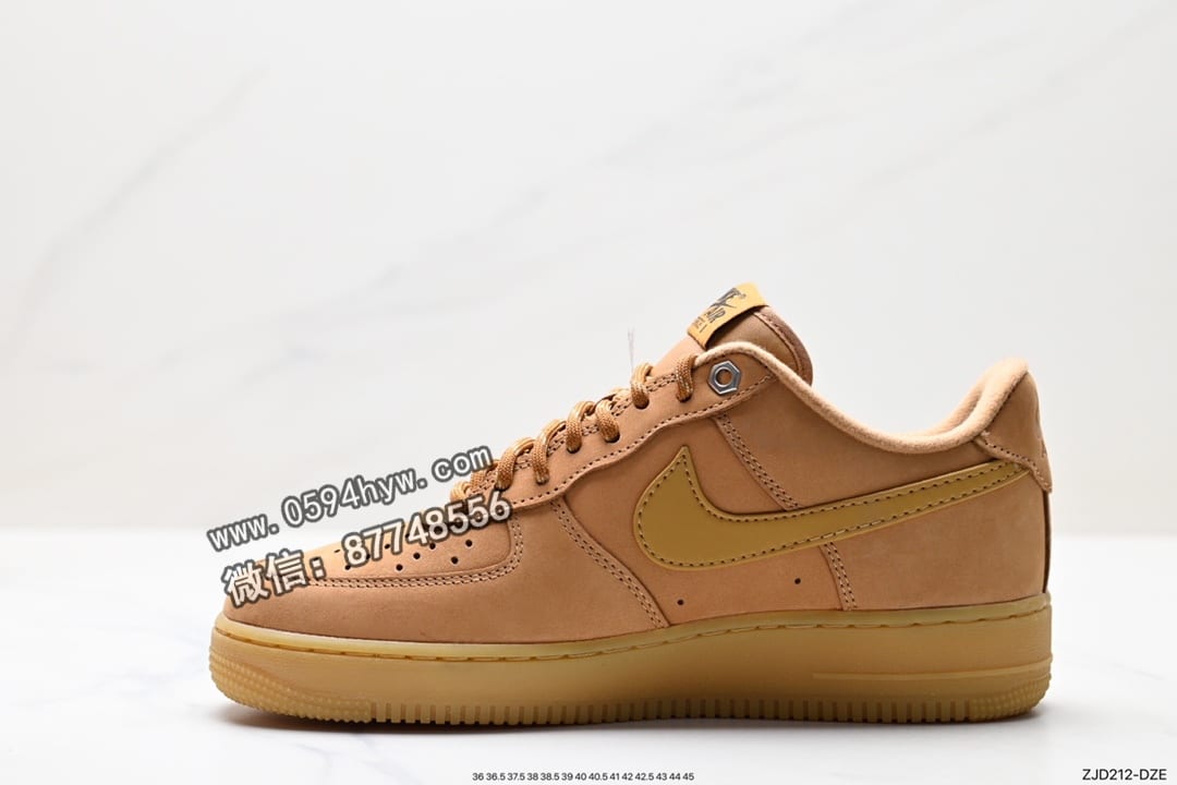 运动鞋, 篮球鞋, 低帮篮球鞋, FORCE 1, Air Force 1, AI - Air Force 1 ‘07 Low 原楦头原纸板
品牌：Air Force
系列：1 ‘07 Low
鞋子类型：低帮篮球鞋
鞋帮高度：原楦头原纸板
货号：CJ9179-200
ID：ZJD212-DZE