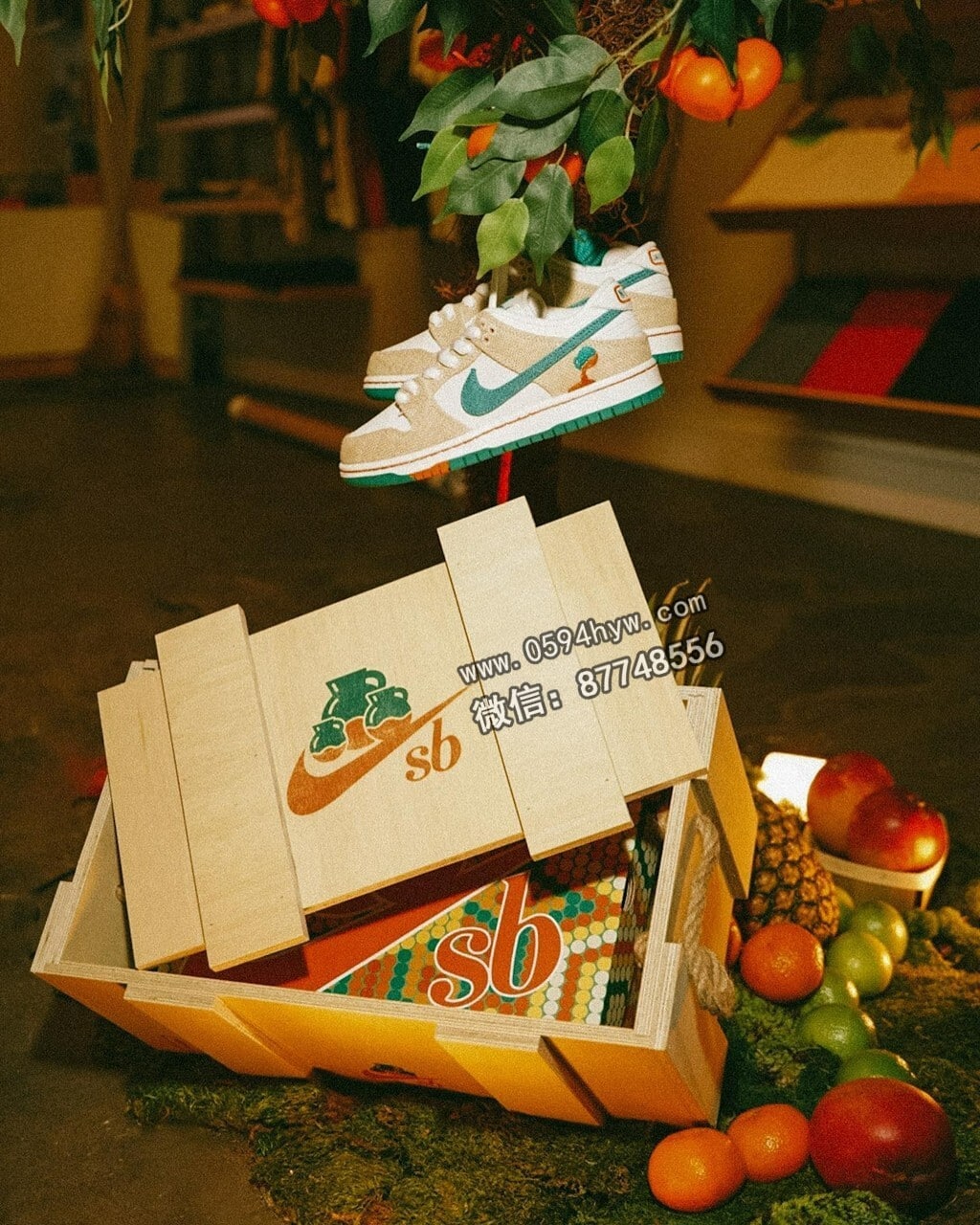 高帮, 联名, 板鞋, NIKE, Dunk SB, Dunk - "全新致富秘笈！今年迈向巅峰的‘联名Dunk’系列全面启航！还有五对幸运脚步等待绽放！"