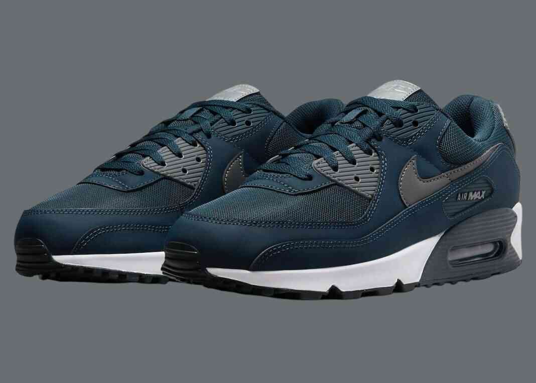 耐克 Air Max 90 “军械库海军蓝 “2024 年秋季发布