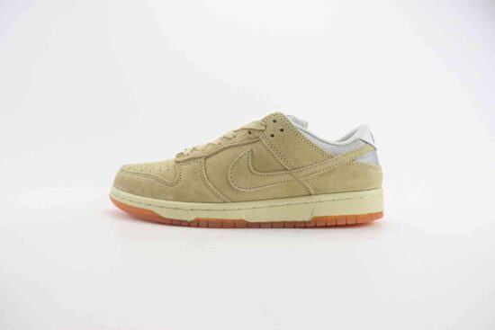 Nike SB Dunk Low 复古低帮休闲运动滑板鞋 HJ0367-200 麂皮 抹茶绿 生胶底 货号：HJ0367-200