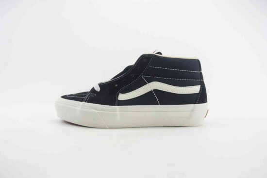 Vans SK8-Hi VR3 FM21 经典黑白中帮 简约休闲帆布鞋男女情侣鞋款 编码：VWW1S