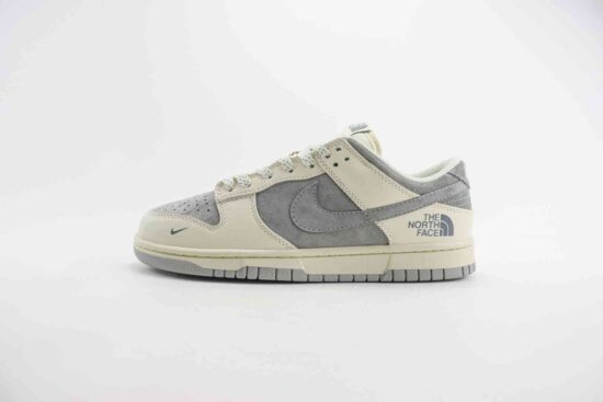 Nike SB Dunk Low x 北面联名 双小勾 白灰 XD6188-020