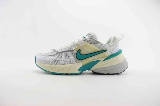 Nike V2K Runtekk Run 减震防滑复古低帮跑步鞋 FD0736-105