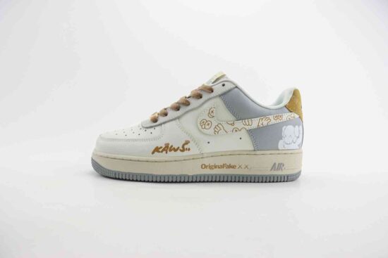 Nike Air Force 1 空军 x kaws 定制配色 印花熊 低帮 CW2288-207