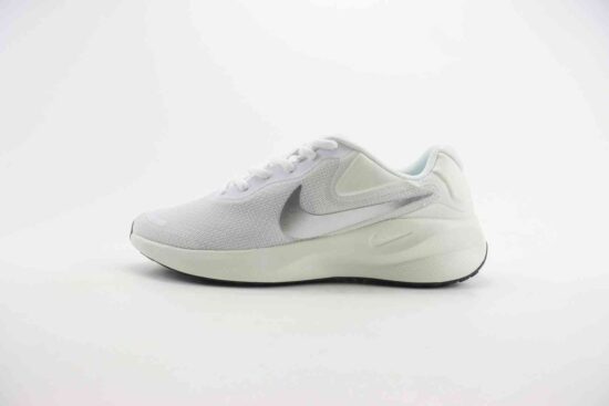 Nike Revolution 7 Wide 网面低帮跑步鞋 货号：FB2208-101