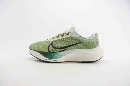 Nike Zoom Fly 5 超轻休闲缓震碳板跑步鞋 货号：FV3632-301