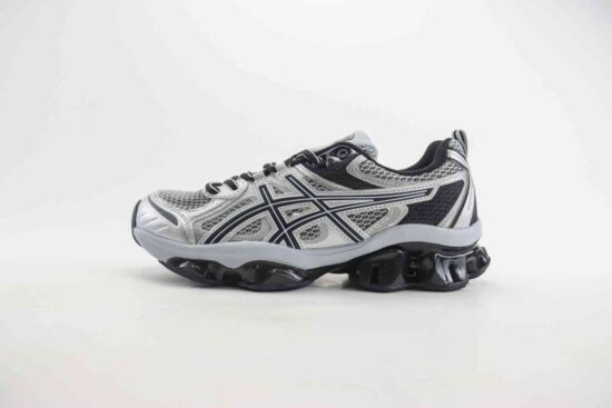 纯原 ASICS Gel-Quantum Kinetic 全掌气垫轻量舒适防滑耐磨运动鞋 货号：1203A270-022