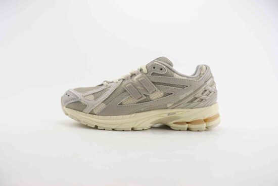 New Balance M1906系列 复古老爹鞋 货号：M1906RPA 编码：NEE1B