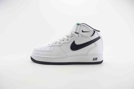 Nike Air Force 1 mid 空军 中帮 白黑 货号：DV0806-101