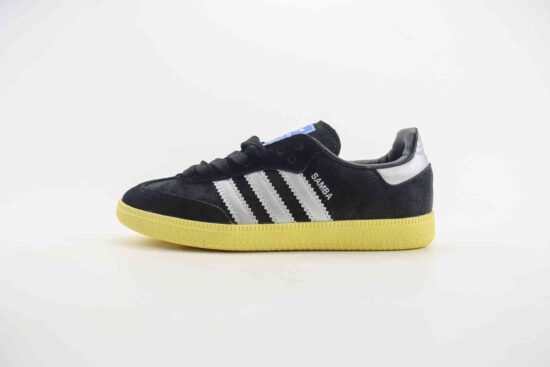 Adidas originals Samba OG 低帮鞋 黑灰银 货号：IE8128