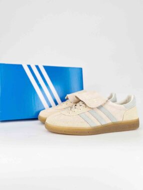 Adidas Handball Spezial 复古休闲板鞋 货号：IH7298