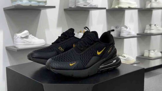 NIKE Air Max270 SE 休闲运动慢跑鞋 货号：AH8050-007