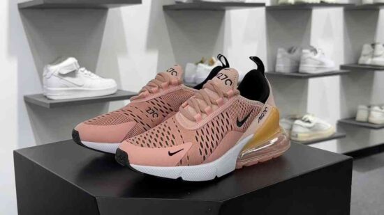 Nike Air Max 270 SE 初代网织系列 休闲运动慢跑鞋 黑/金 货号：AH6789-601