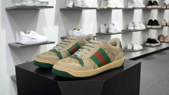 Gucci Screener GG Sneaker Low 低帮运动板鞋 黄油白GG提花深绿桔红 货号：546551 9Y920 9666