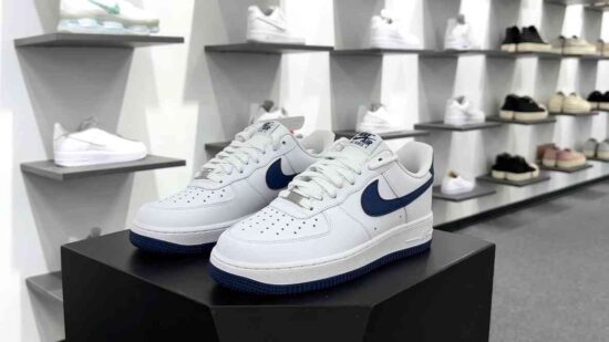 Nike Air Force 1 ’07 Low 经典低帮休闲运动板鞋 货号：FJ4146-104