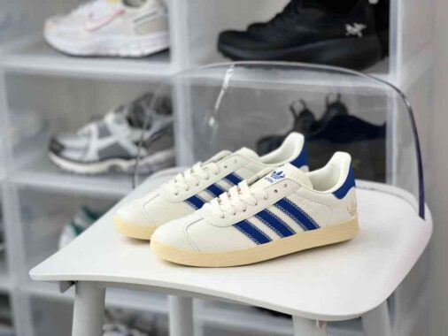 Adidas Originals Gazelle 90 低帮休闲运动板鞋 皮革米白 皇家氧化底 货号：IF4599