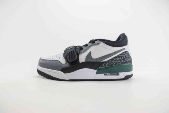 Air Jordan Legacy AJ312 Low 低帮篮球鞋 氧化绿 黑白绿 货号：CD7069-131