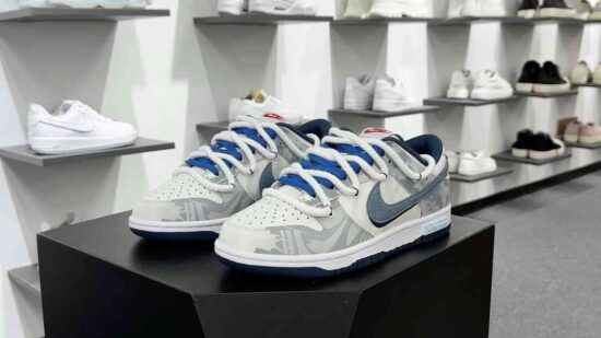 Nike SB Dunk Low 扣篮系列 低帮休闲运动滑板鞋 灰银蓝 货号：DD1391-400