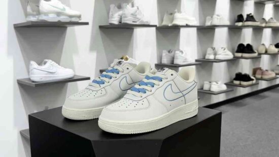 Nike Air Force 1’07 LV8 First Use Blue 低帮休闲运动板鞋 皮革白北卡蓝刺绣钩子 货号：CL6326-118