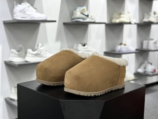 UGG 塔茨系列 穆勒风包头7.5CM半拖鞋 编码：bk557689