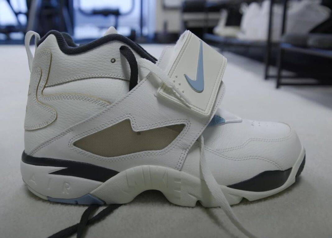 耐克 Air Diamond Turf “Must Be the Money” 2025 年秋季发布